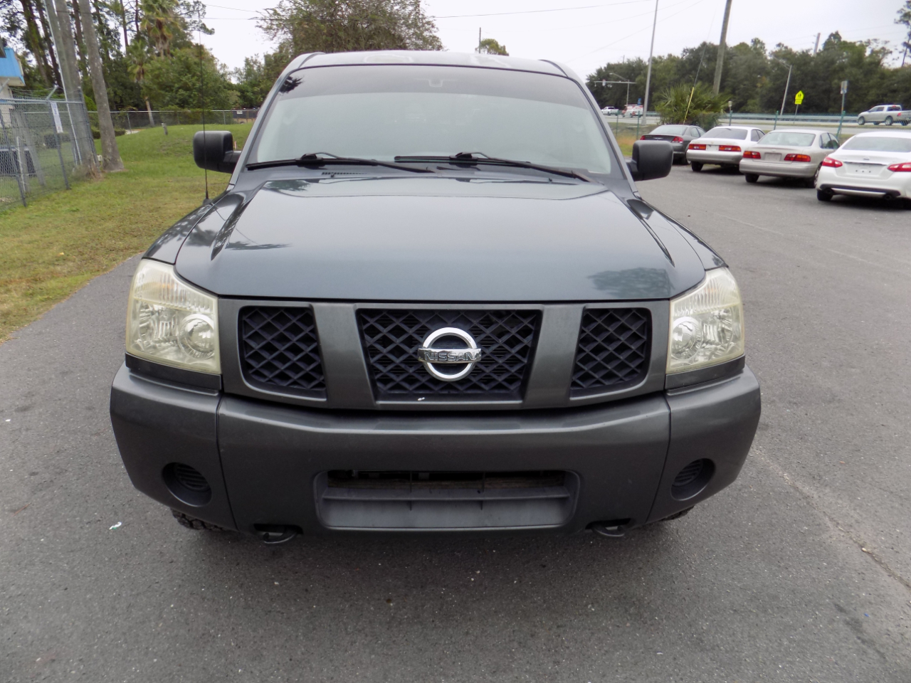 Nissan Titan XE Crew Cab 4WD 2004 Nissan Titan XE Crew Cab 4WD 2004