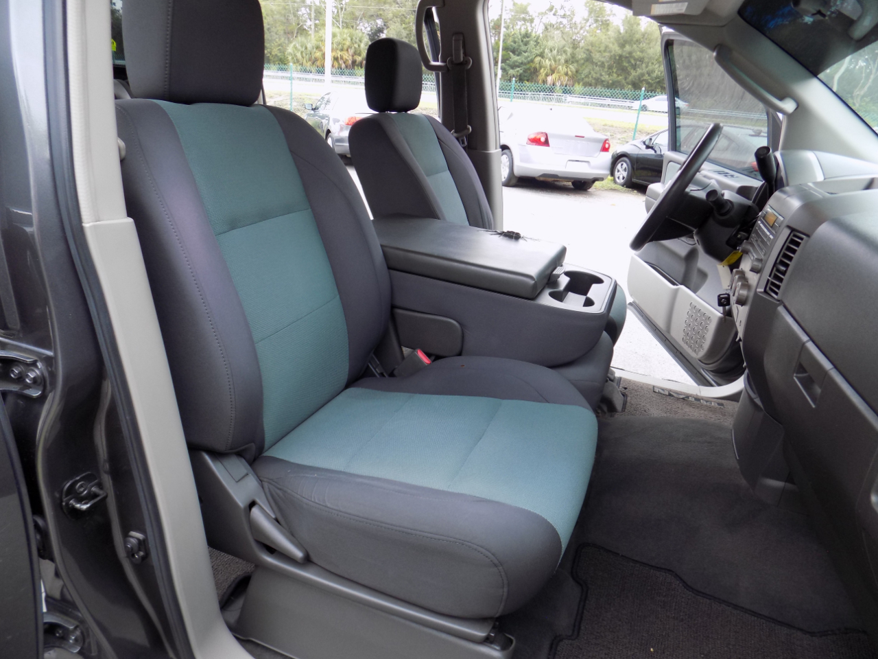 Nissan Titan XE Crew Cab 4WD 2004 Nissan Titan XE Crew Cab 4WD 2004