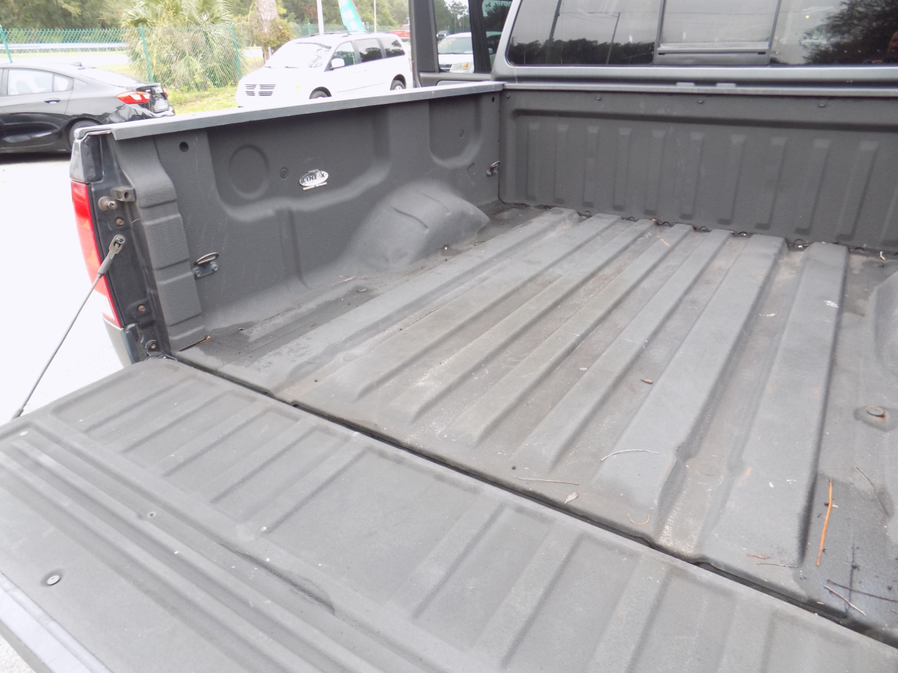 Nissan Titan XE Crew Cab 4WD 2004 Nissan Titan XE Crew Cab 4WD 2004