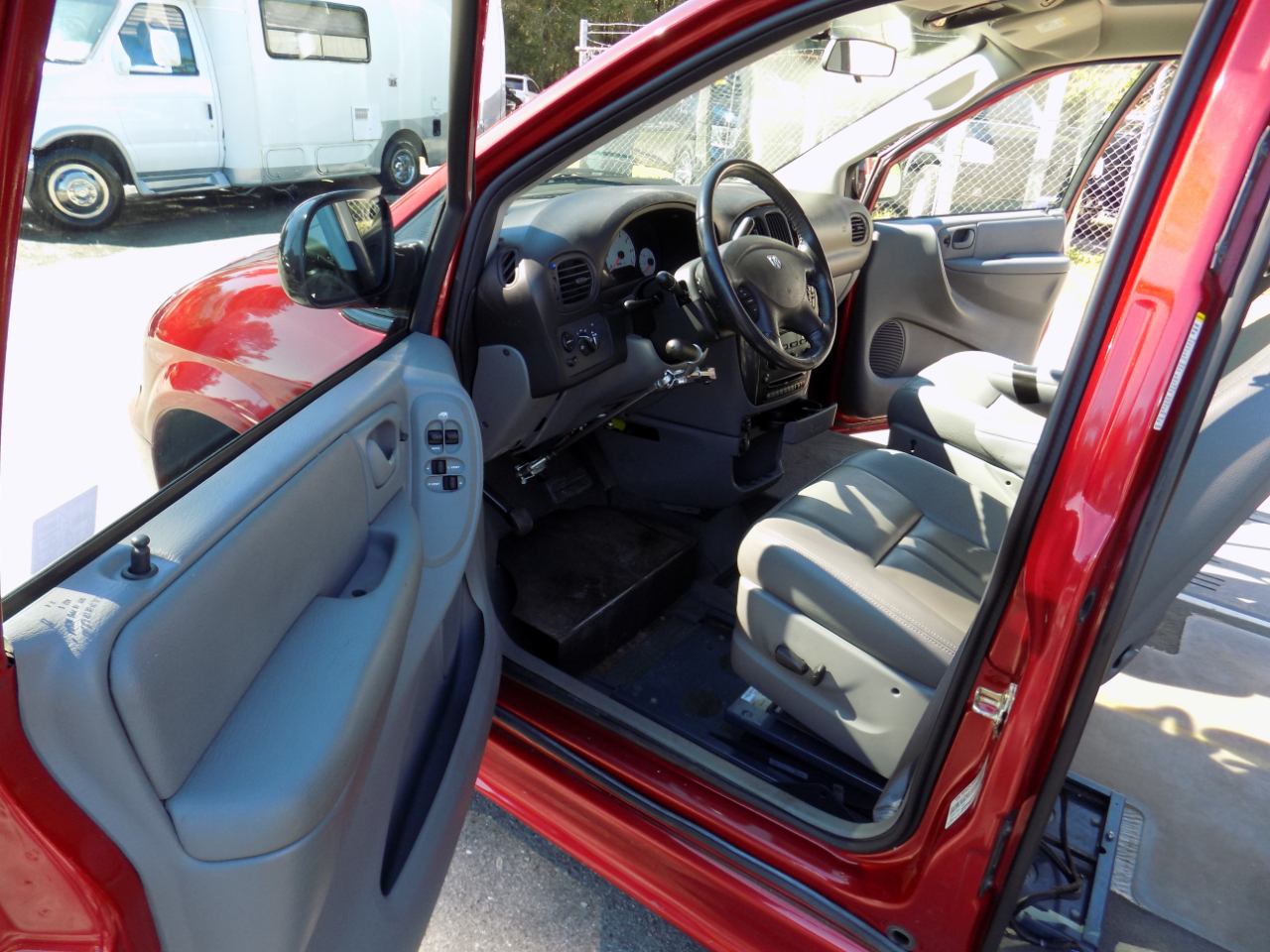 Dodge Grand Caravan SXT 2005 Dodge Grand Caravan SXT 2005