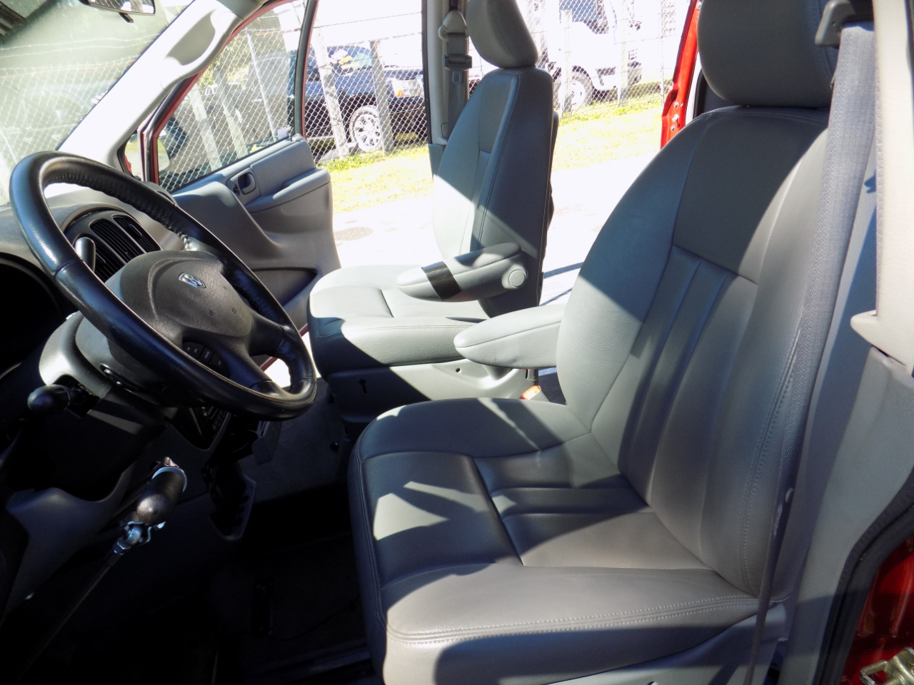 Dodge Grand Caravan SXT 2005 Dodge Grand Caravan SXT 2005