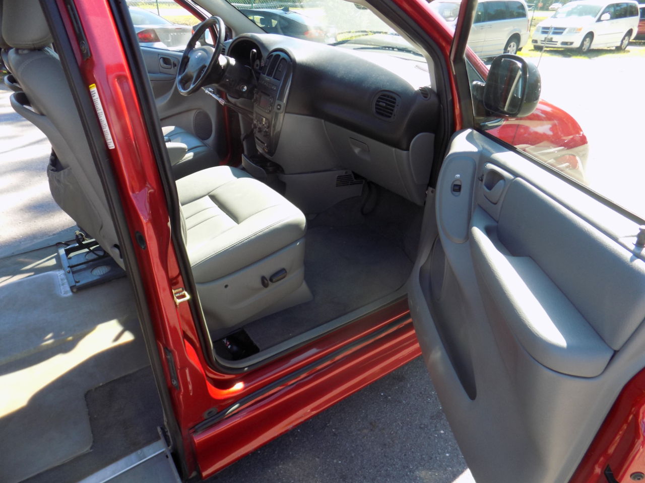 Dodge Grand Caravan SXT 2005 Dodge Grand Caravan SXT 2005