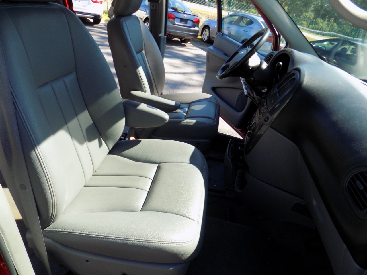 Dodge Grand Caravan SXT 2005 Dodge Grand Caravan SXT 2005