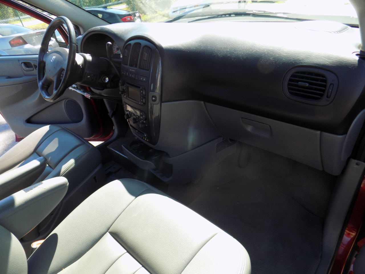 Dodge Grand Caravan SXT 2005 Dodge Grand Caravan SXT 2005