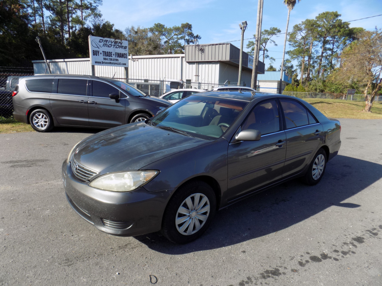2005 Toyota Camry LE