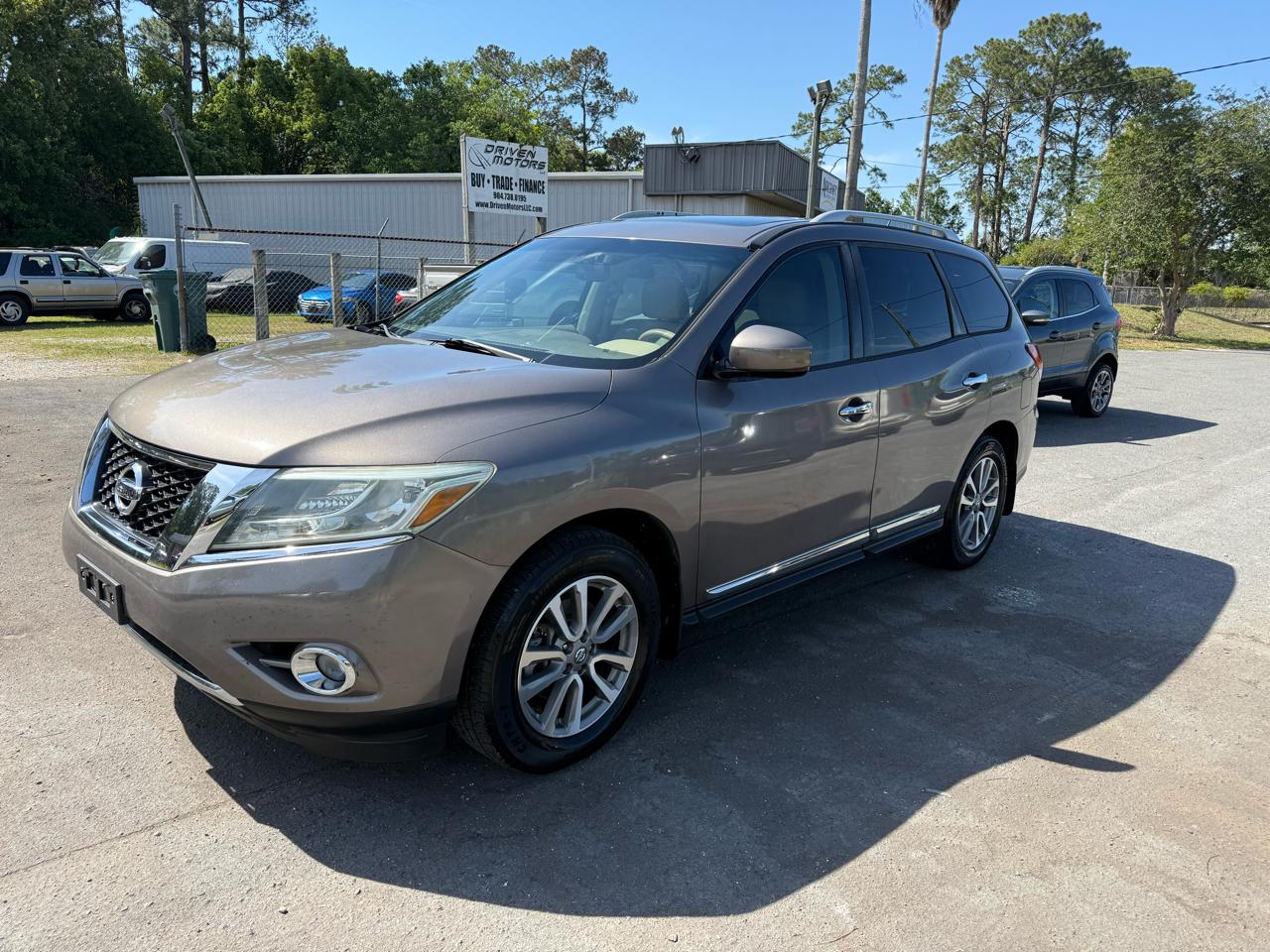 Nissan Pathfinder  2013