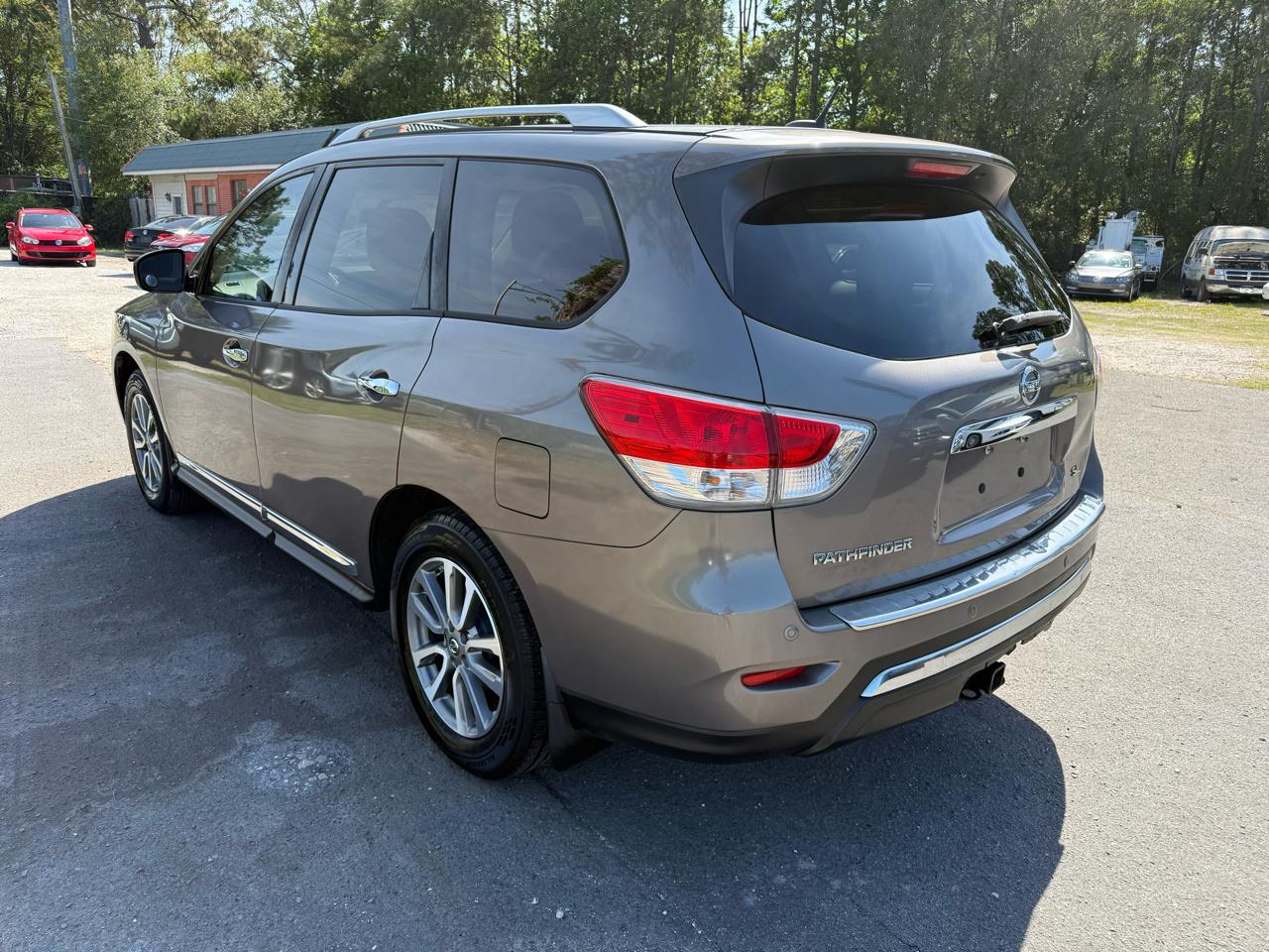 Nissan Pathfinder  2013