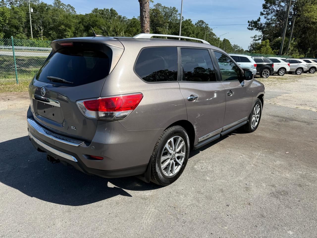 Nissan Pathfinder  2013