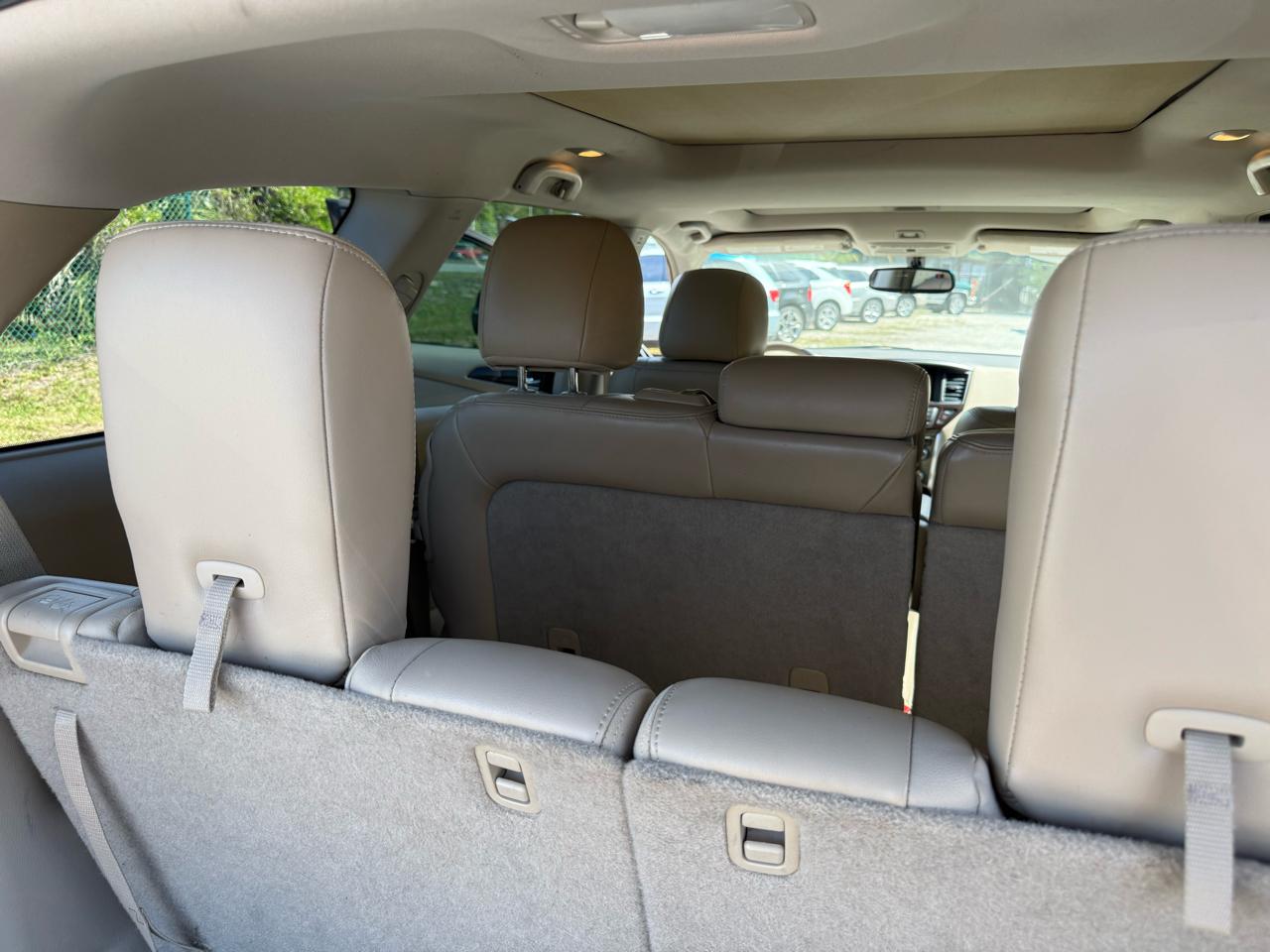 Nissan Pathfinder  2013