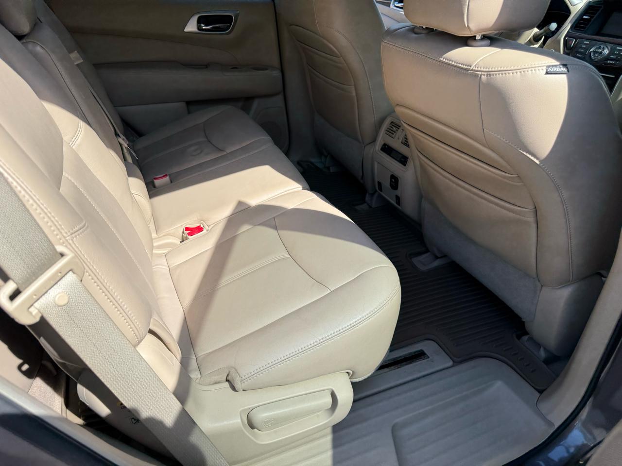 Nissan Pathfinder  2013
