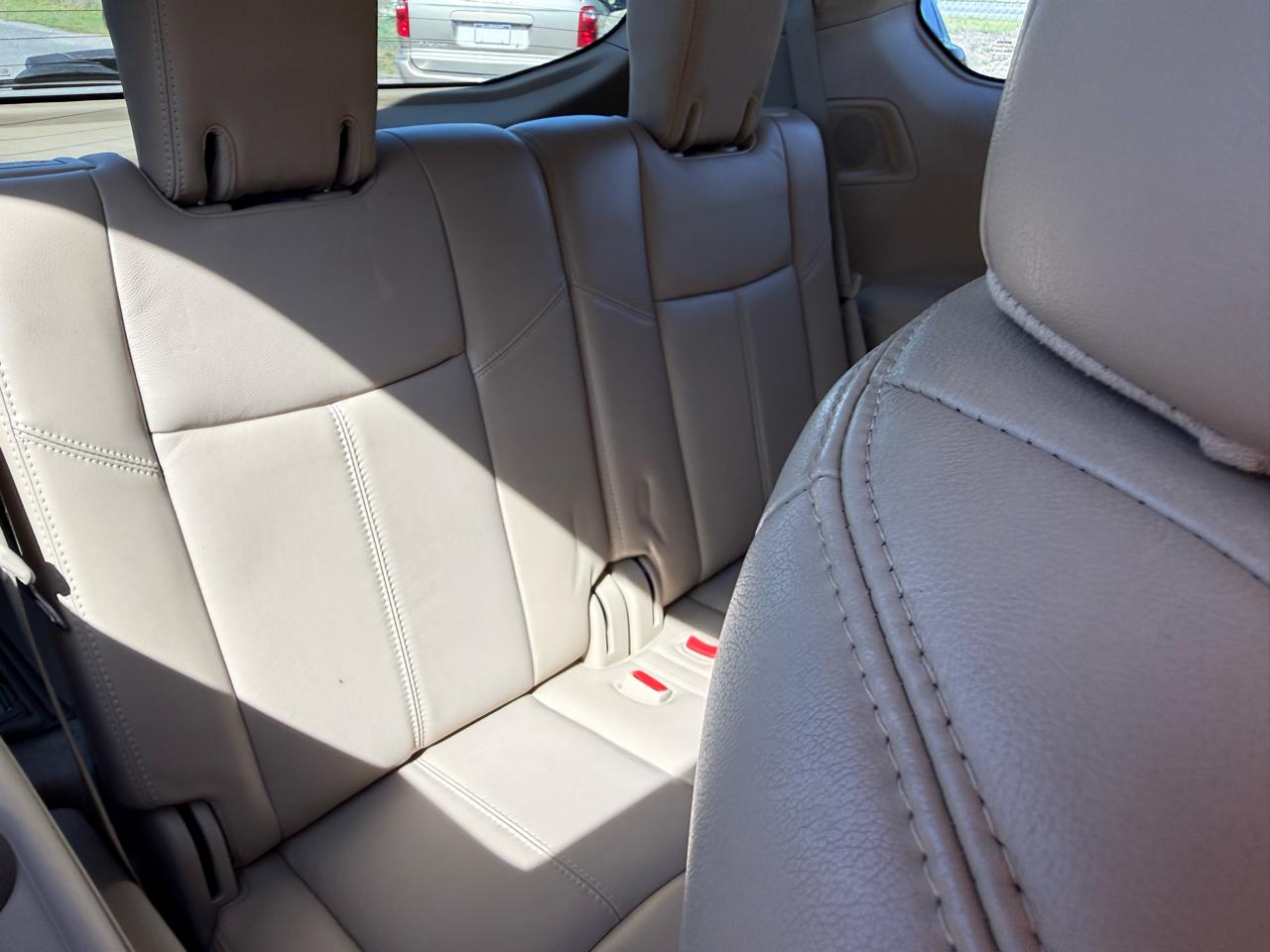 Nissan Pathfinder  2013