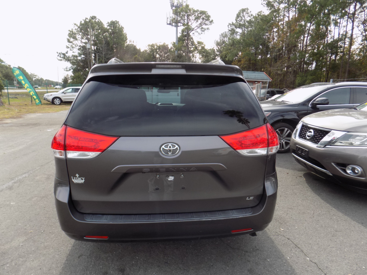 Toyota Sienna LE FWD 8-Passenger V6 2013