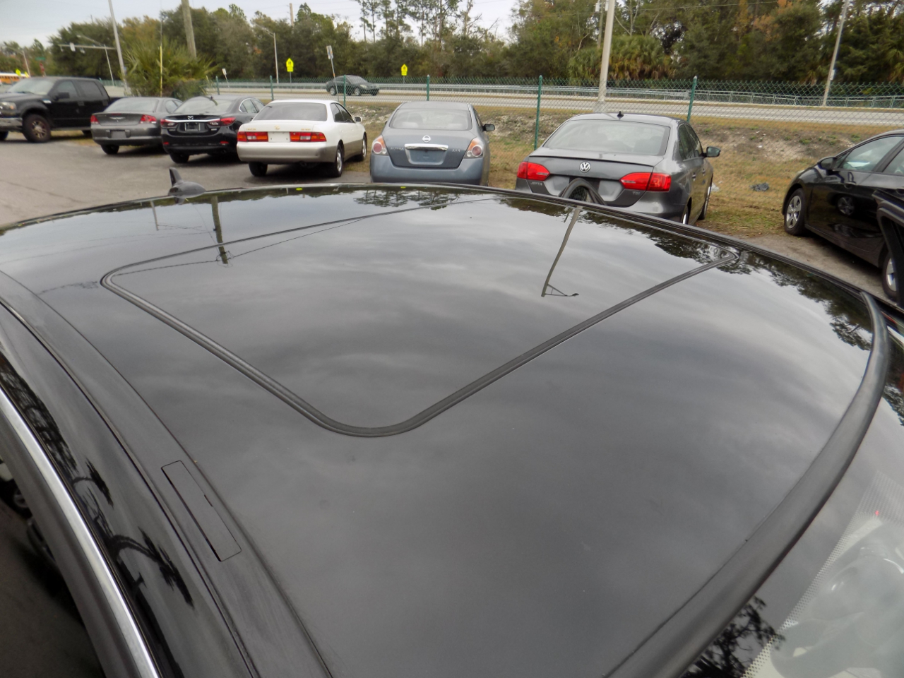 Mercedes-Benz C-Class C250 Luxury Sedan 2012