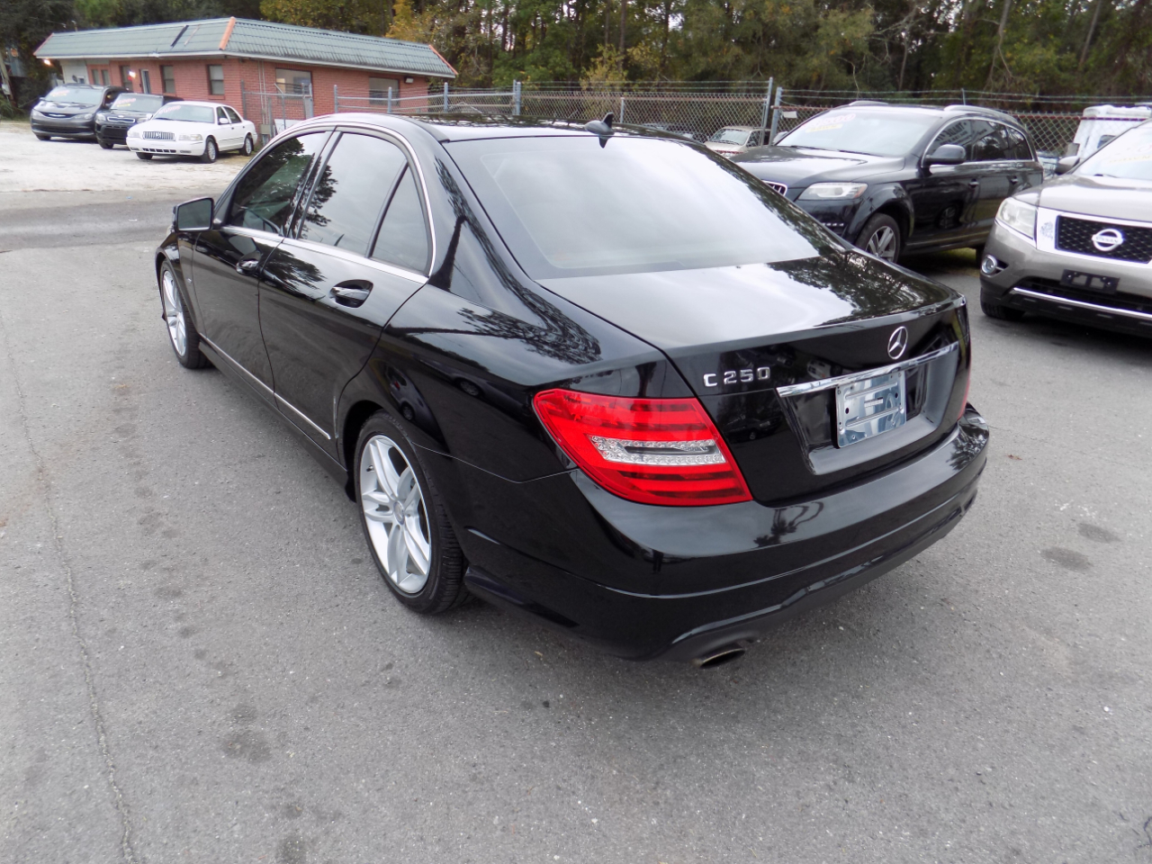 Mercedes-Benz C-Class C250 Luxury Sedan 2012