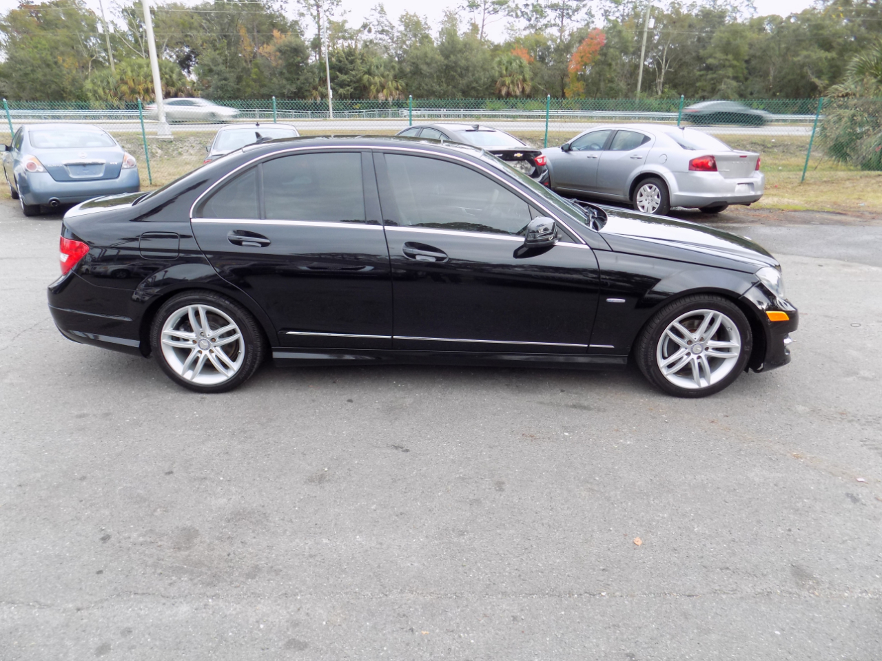 Mercedes-Benz C-Class C250 Luxury Sedan 2012