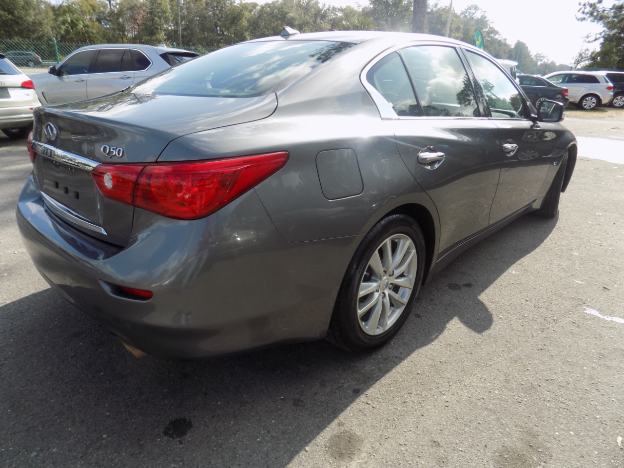 Infiniti Q50 Premium 2014