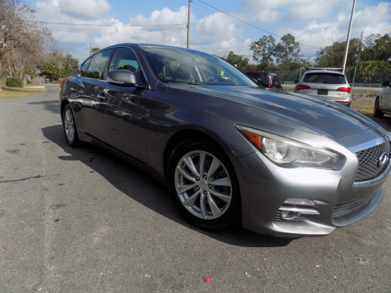 Infiniti Q50 Premium 2014