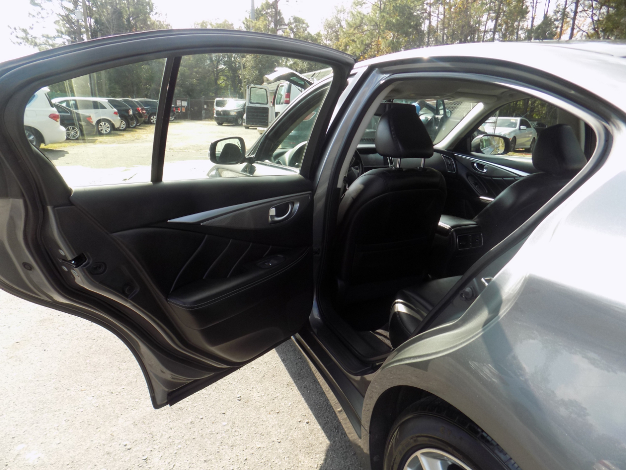 Infiniti Q50 Premium 2014