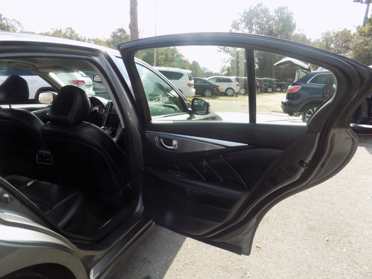 Infiniti Q50 Premium 2014