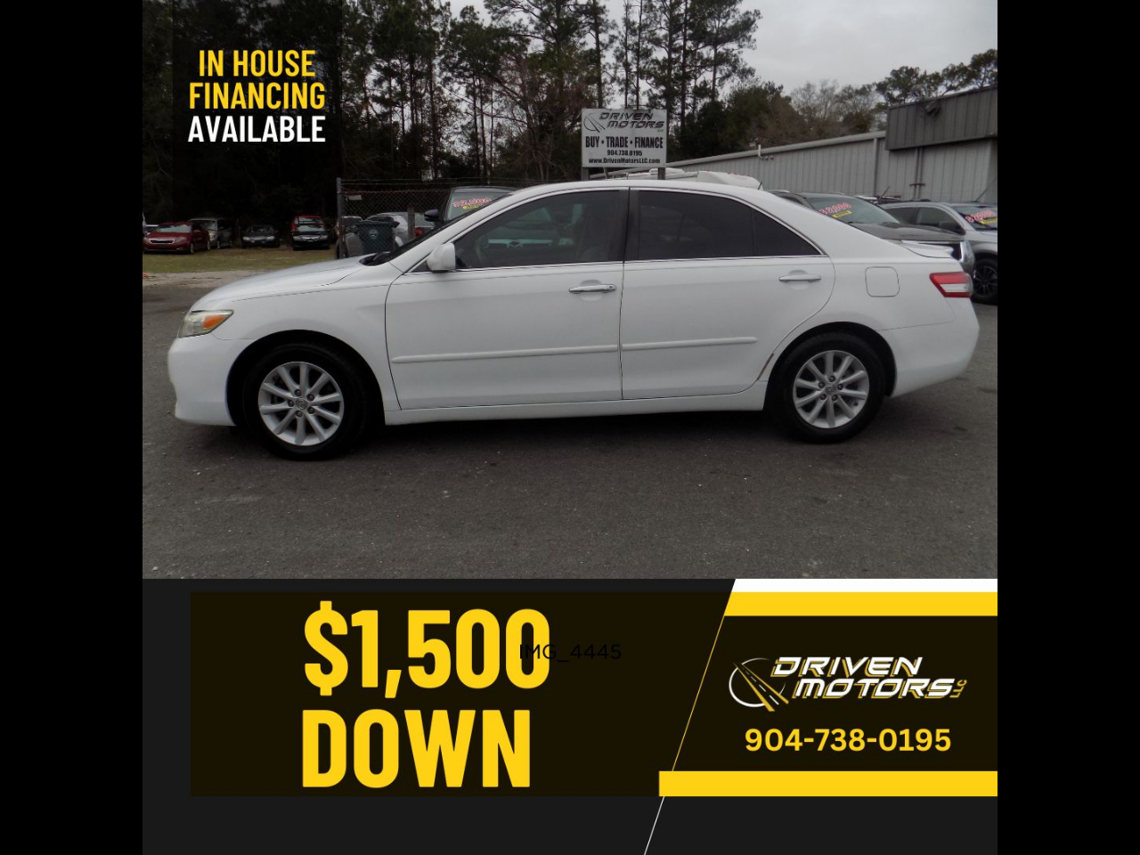 Toyota Camry SE 6-Spd MT 2010