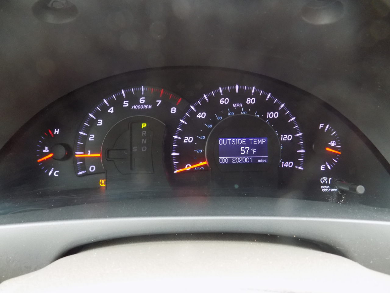 Toyota Camry SE 6-Spd MT 2010