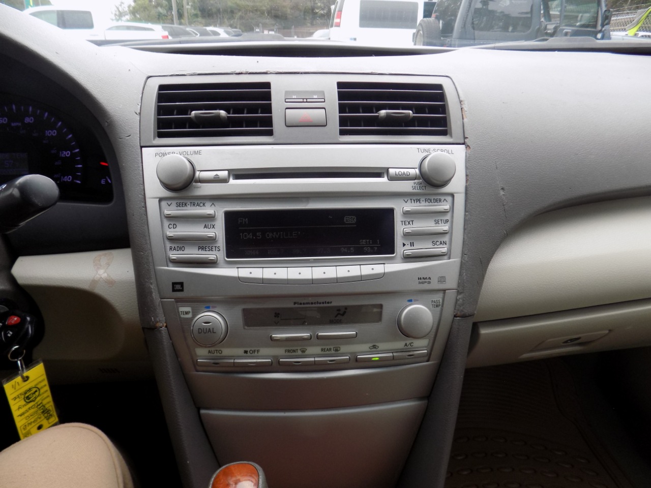 Toyota Camry SE 6-Spd MT 2010