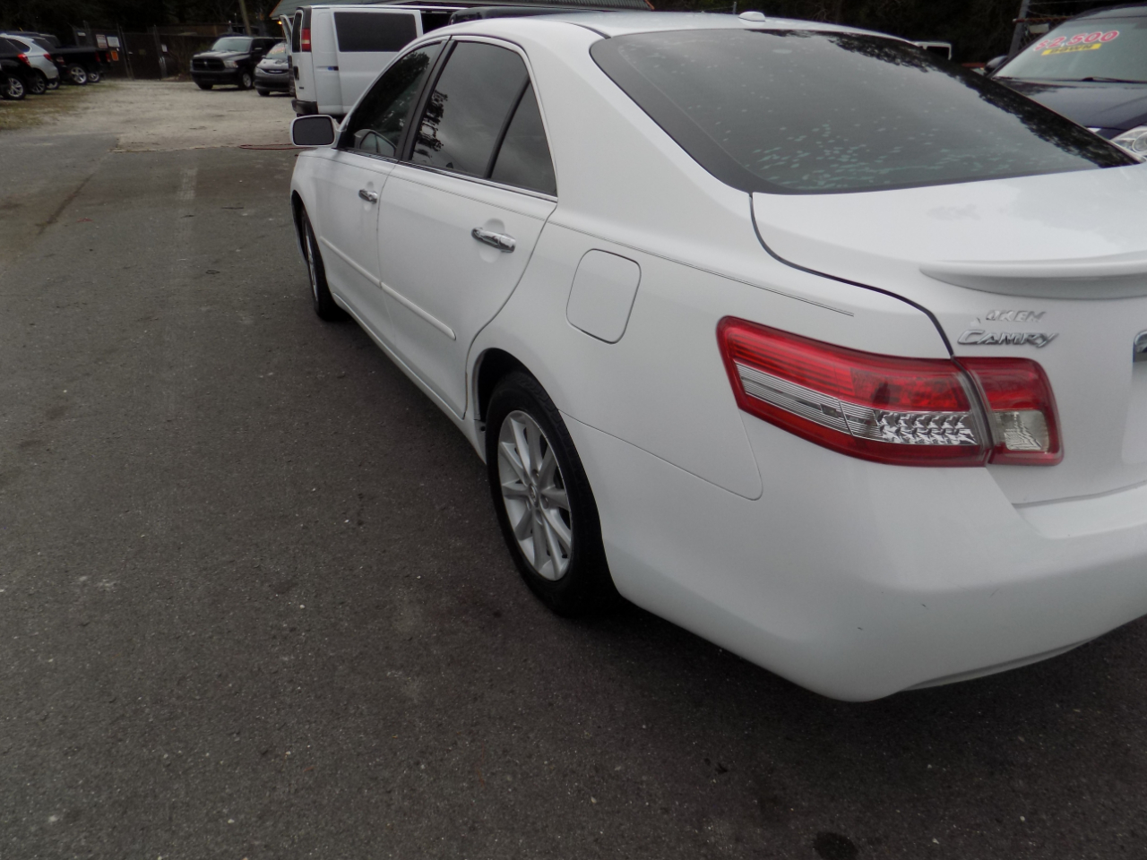 Toyota Camry SE 6-Spd MT 2010