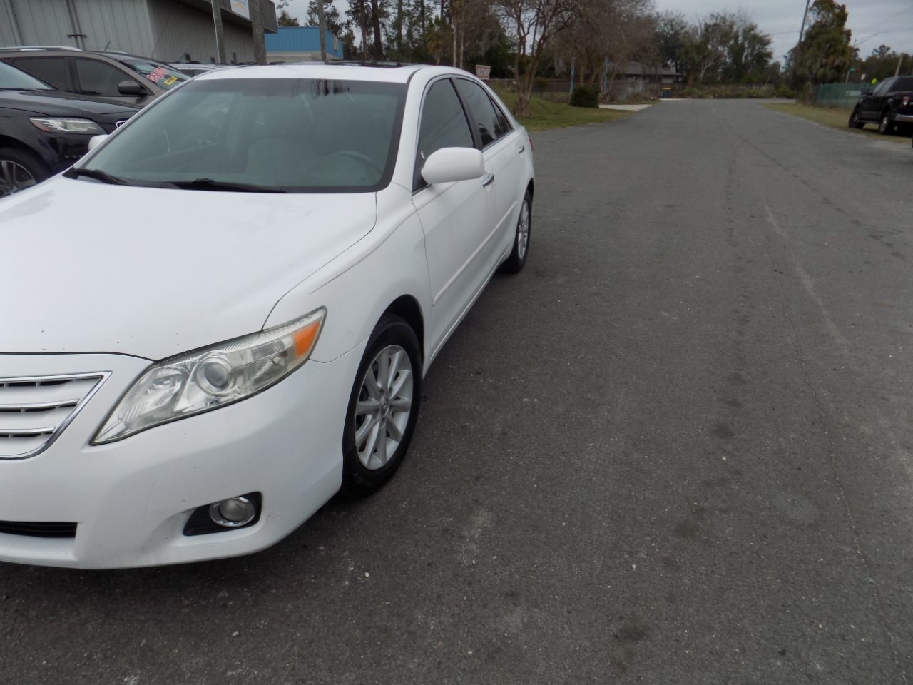 Toyota Camry SE 6-Spd MT 2010