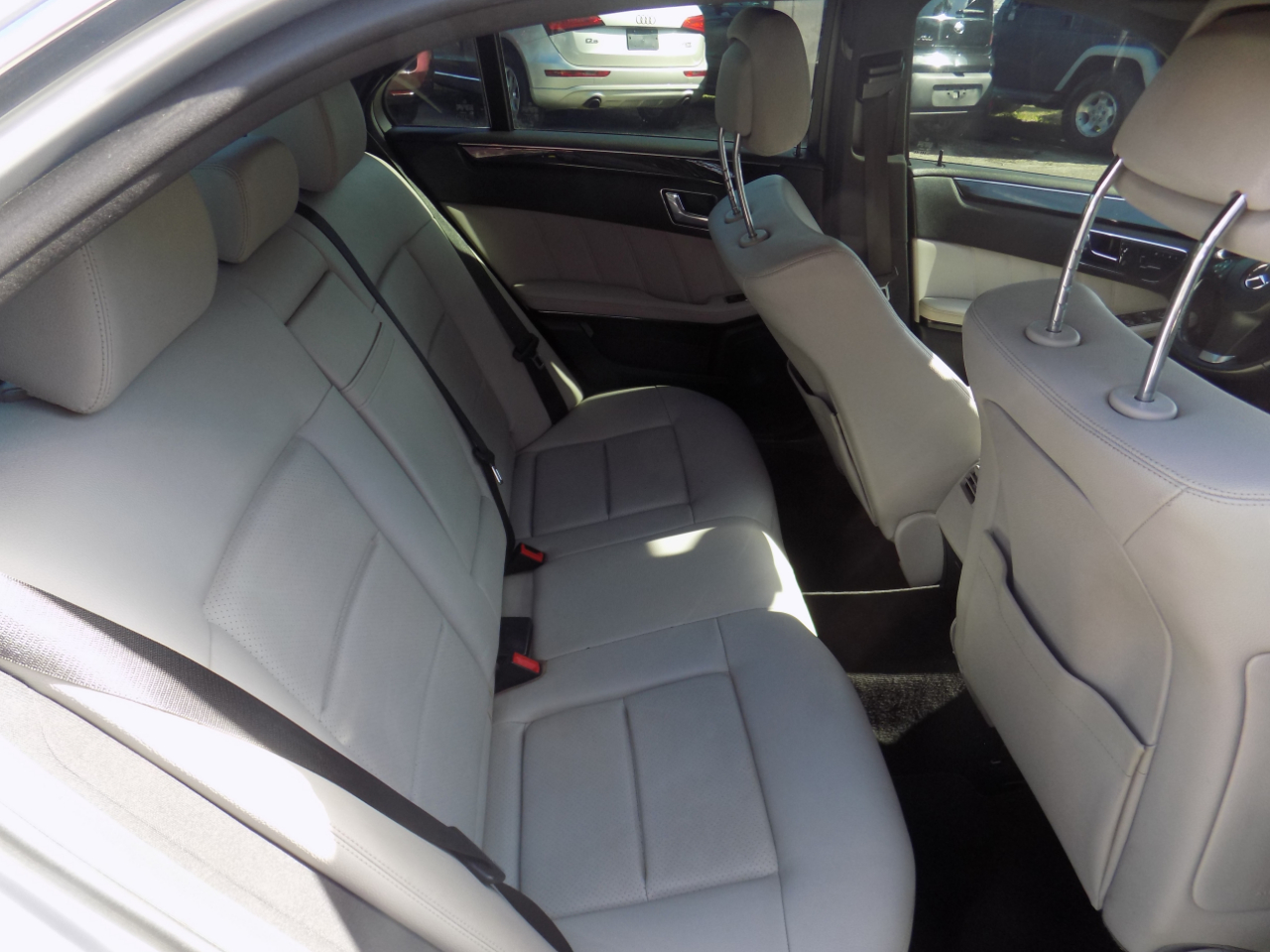 Mercedes-Benz E-Class E350 Sedan 2010