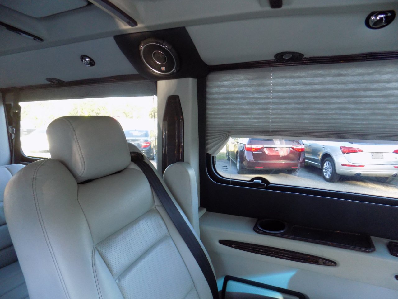 Nissan NV Cargo 3500 HD S High Roof 2012