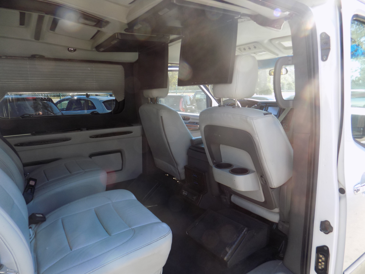 Nissan NV Cargo 3500 HD S High Roof 2012