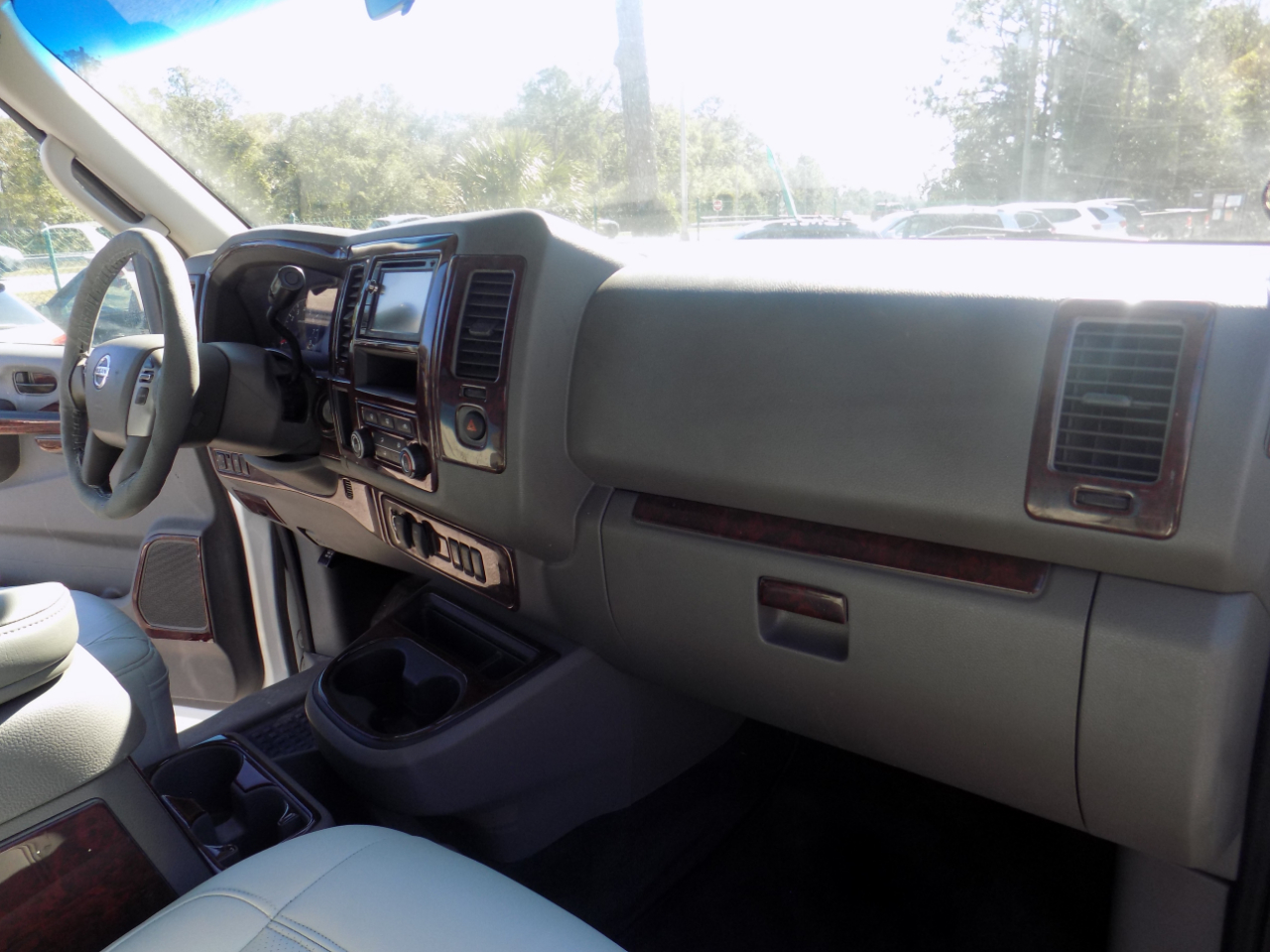 Nissan NV Cargo 3500 HD S High Roof 2012