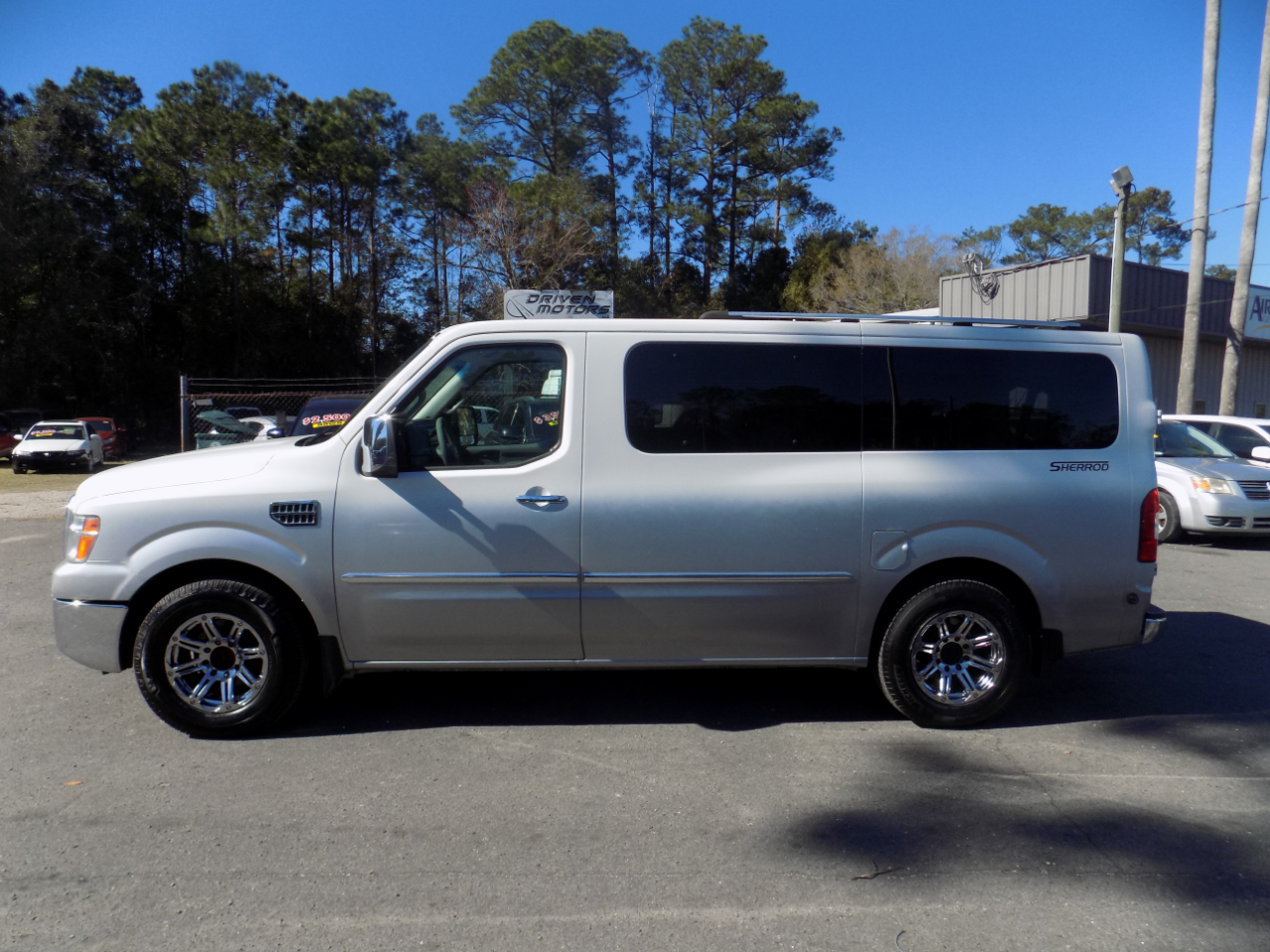 Nissan NV Cargo 3500 HD S High Roof 2012