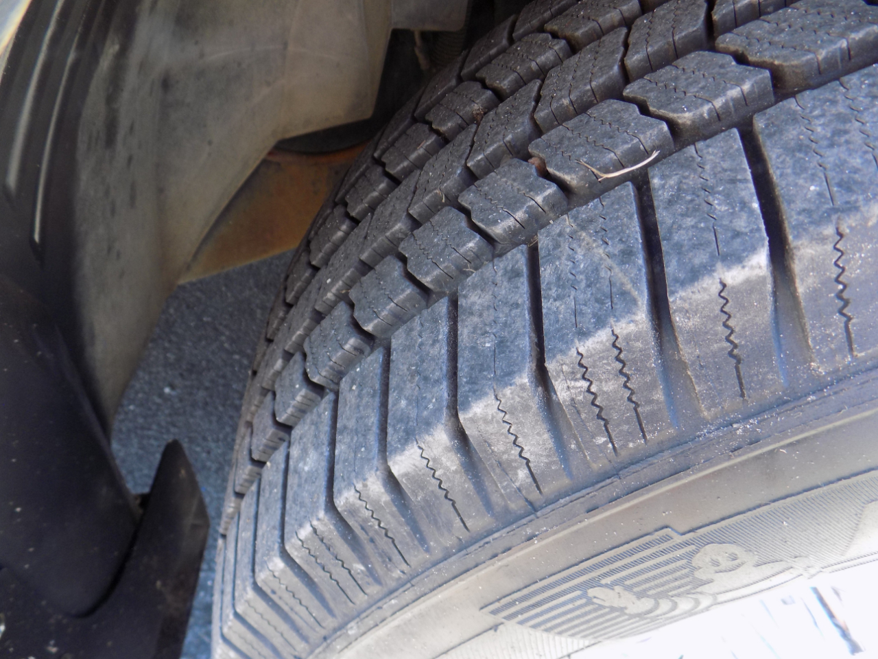 Nissan NV Cargo 3500 HD S High Roof 2012