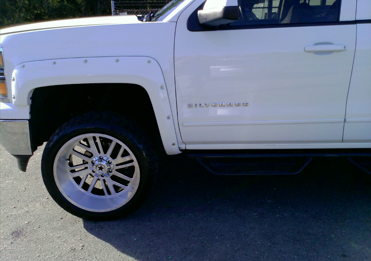 Chevrolet Silverado 1500 LT Crew Cab Long Box 4WD 2015