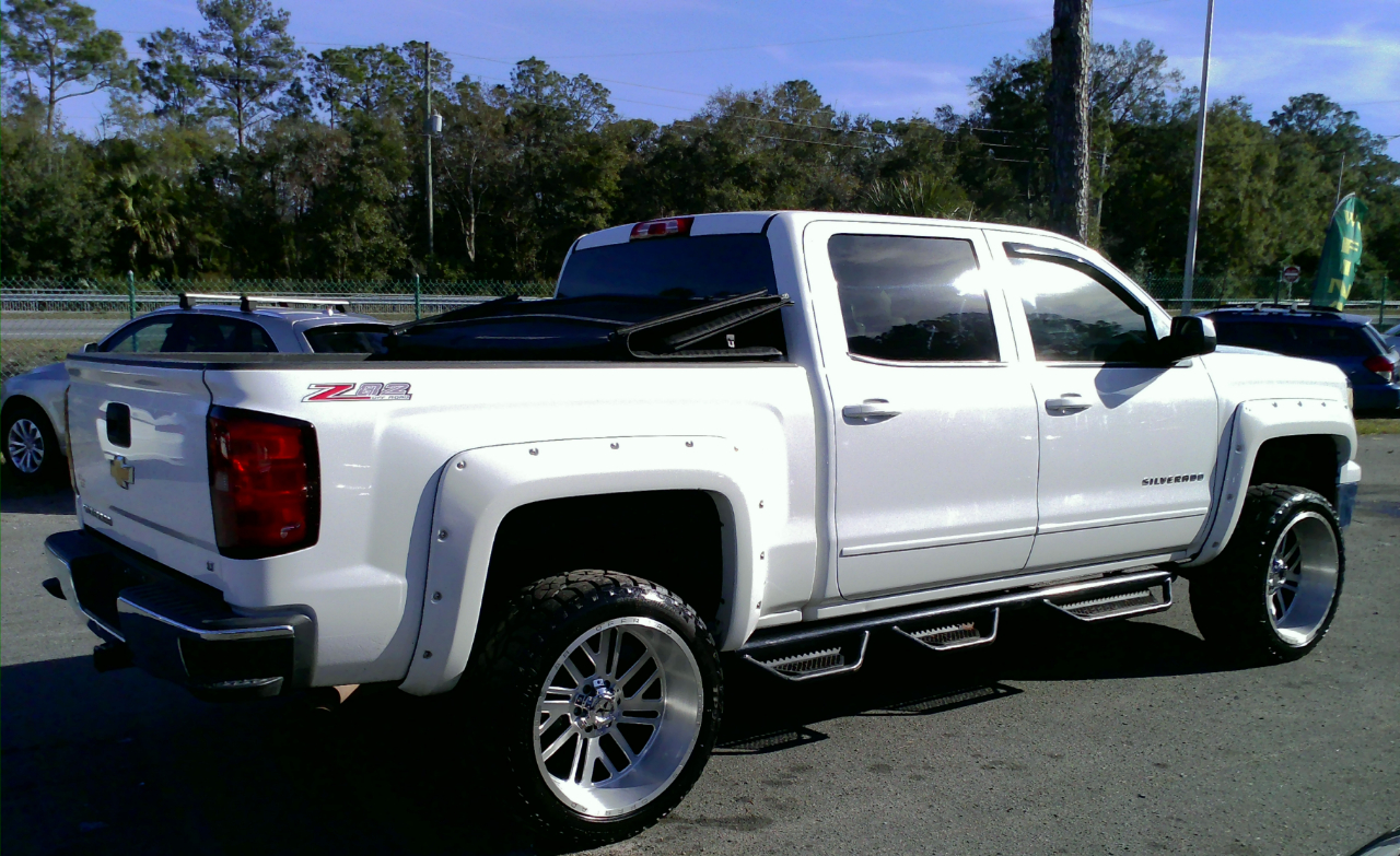 Chevrolet Silverado 1500 LT Crew Cab Long Box 4WD 2015