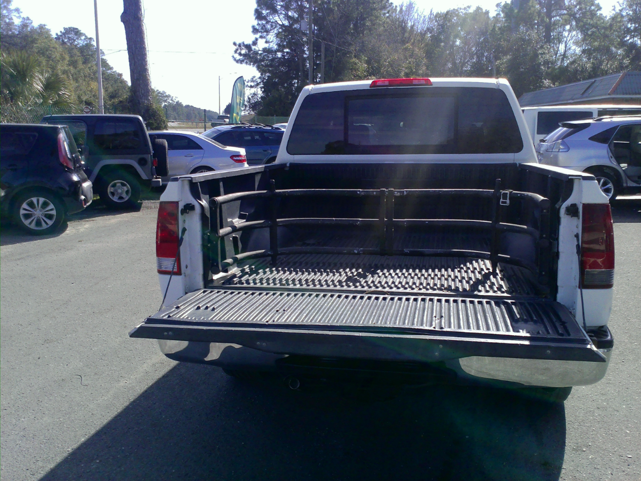 Nissan Titan XE Crew Cab 2WD 2005