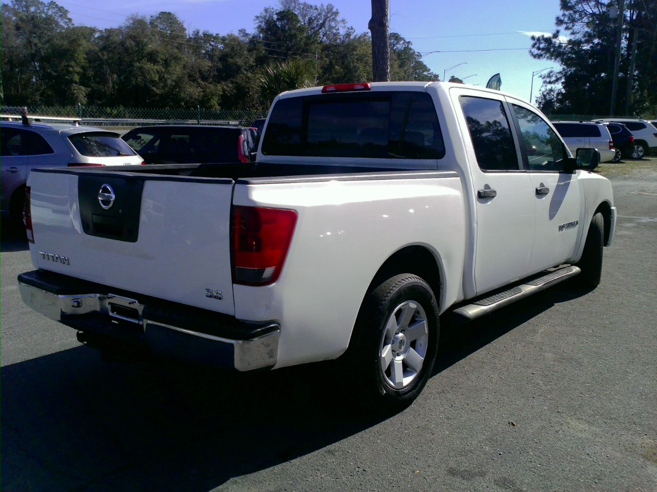 Nissan Titan XE Crew Cab 2WD 2005
