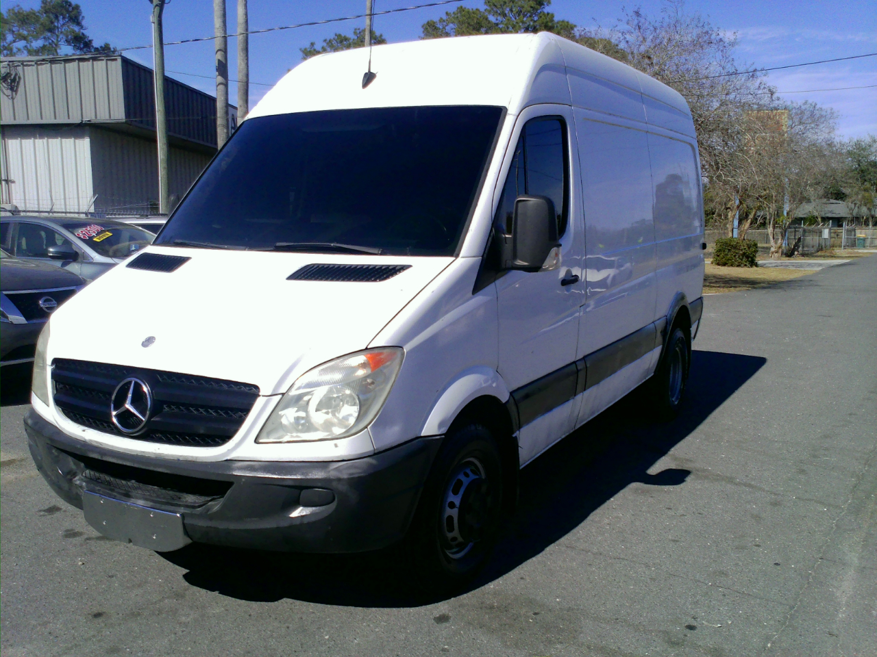 Mercedes-Benz Sprinter 3500 High Roof 144-in. WB 2012