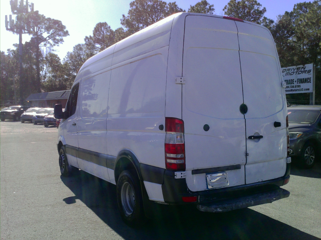 Mercedes-Benz Sprinter 3500 High Roof 144-in. WB 2012