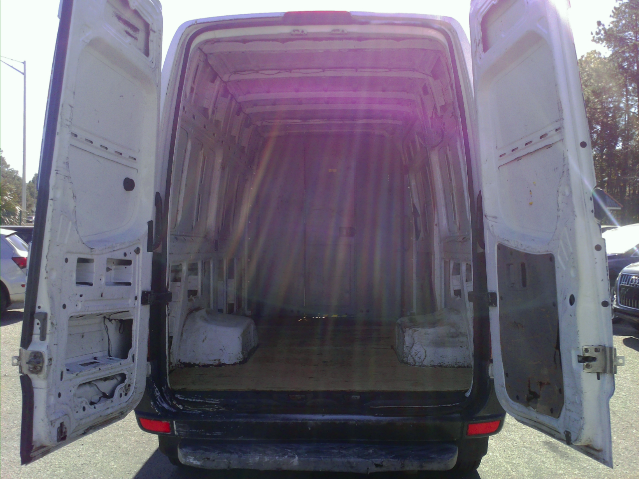 Mercedes-Benz Sprinter 3500 High Roof 144-in. WB 2012