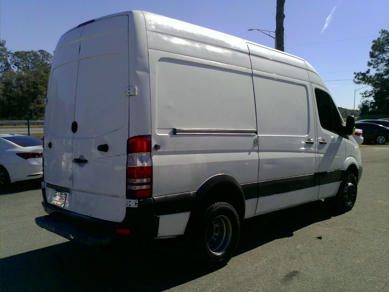 Mercedes-Benz Sprinter 3500 High Roof 144-in. WB 2012