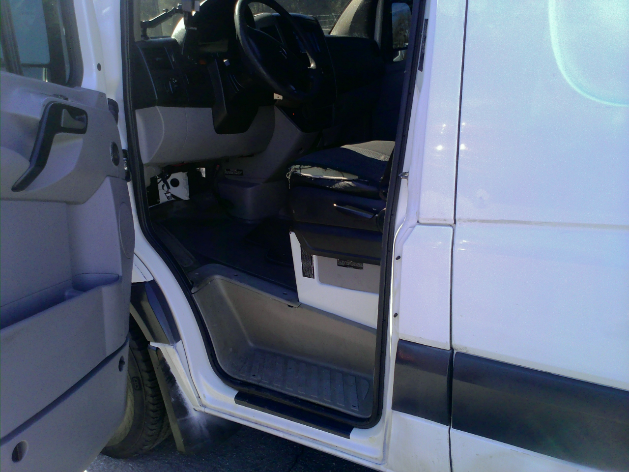 Mercedes-Benz Sprinter 3500 High Roof 144-in. WB 2012