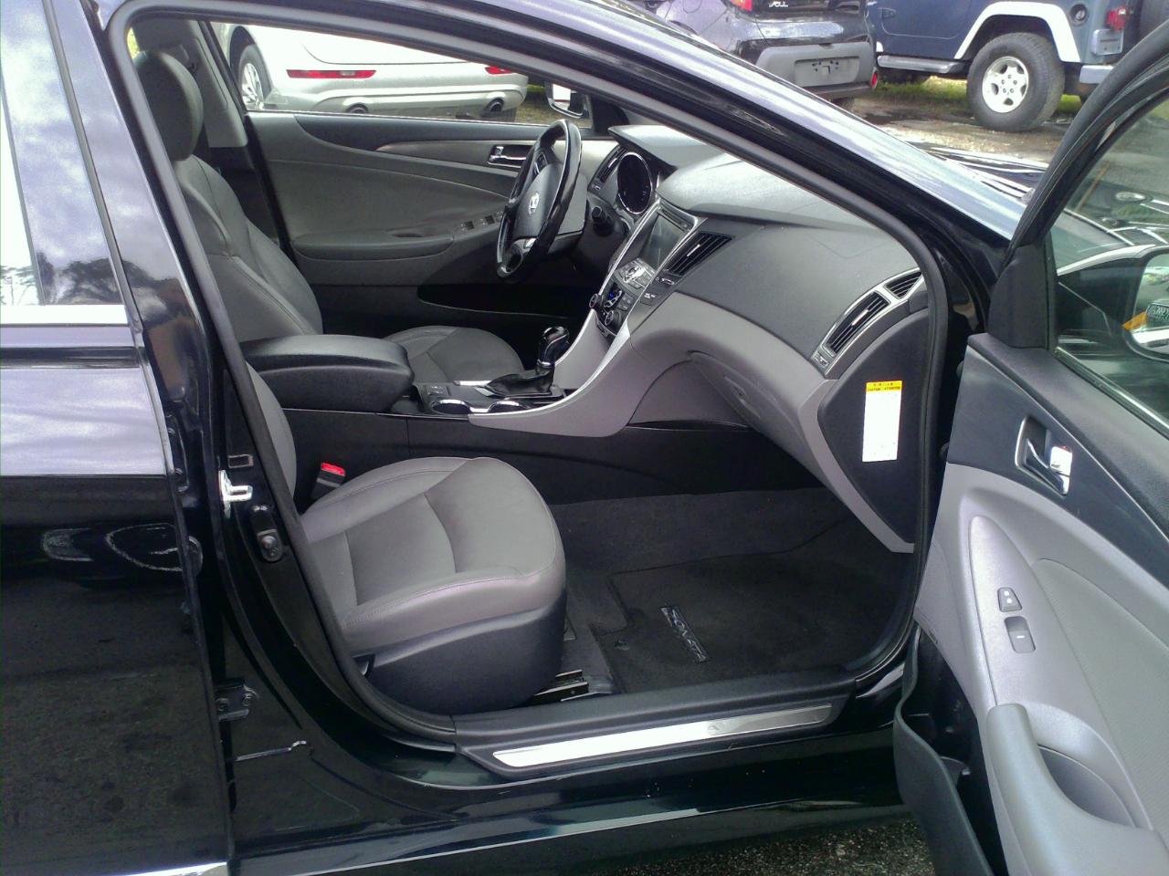 Hyundai Sonata Hybrid Sedan 2015