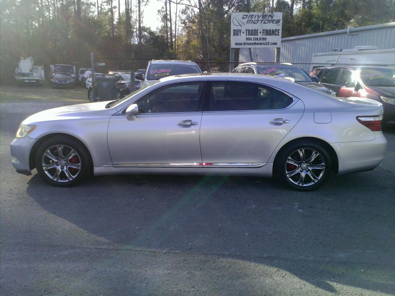 Lexus LS 460 L Luxury Sedan 2007