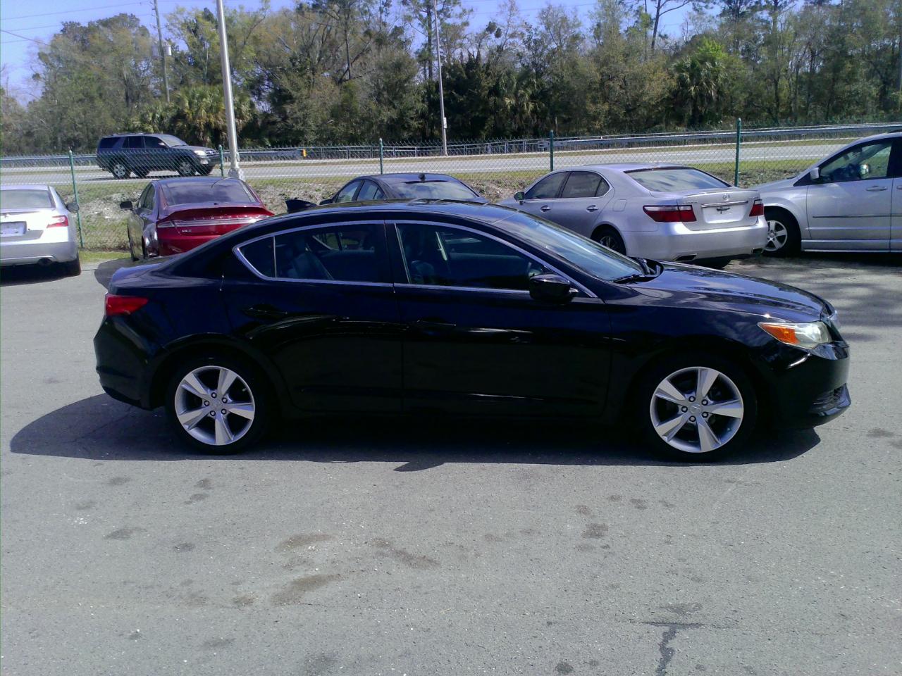 Acura ILX 5-Spd AT 2014