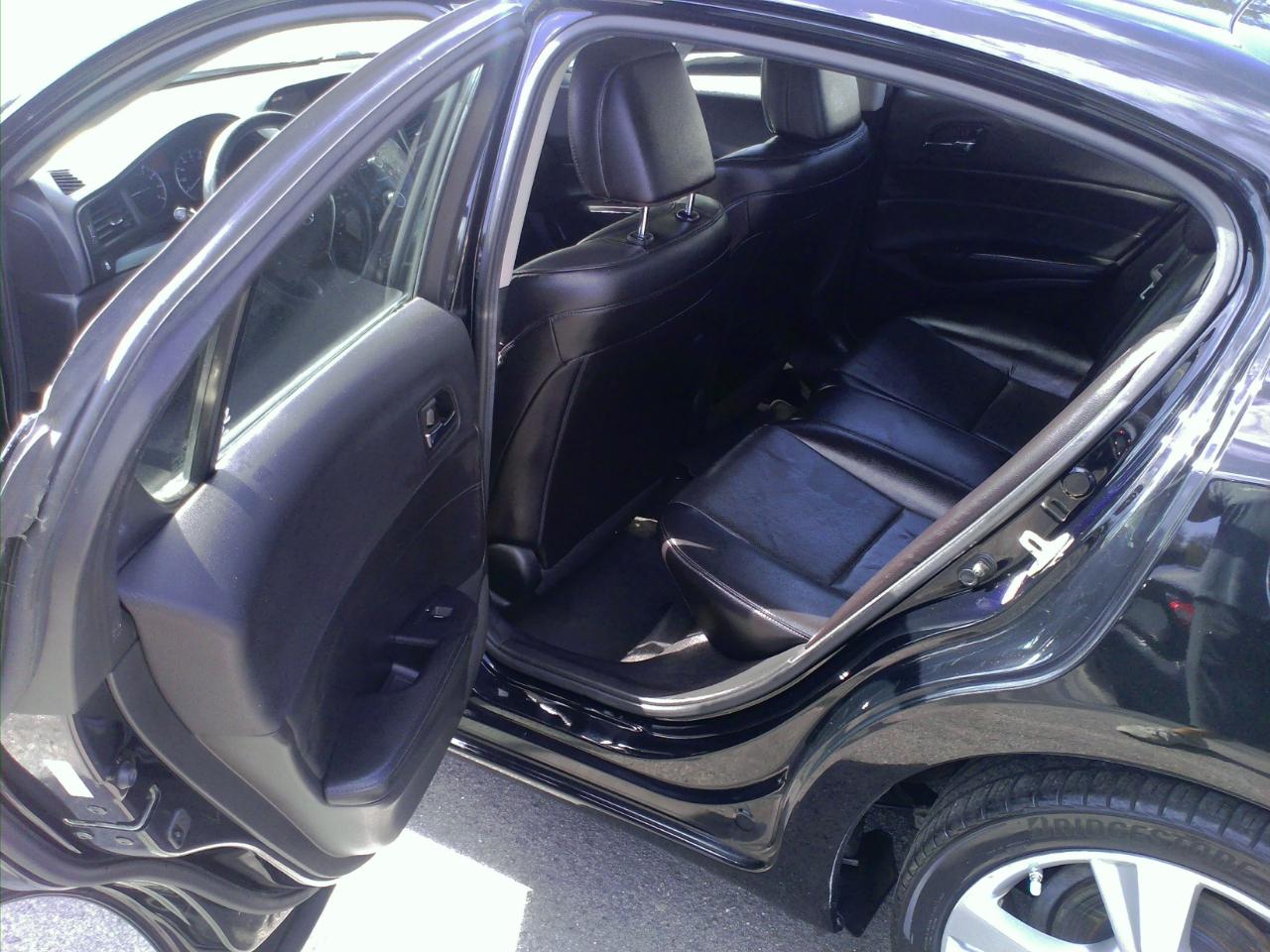 Acura ILX 5-Spd AT 2014