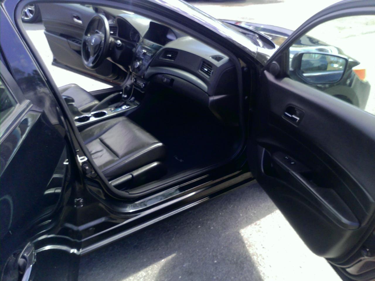 Acura ILX 5-Spd AT 2014