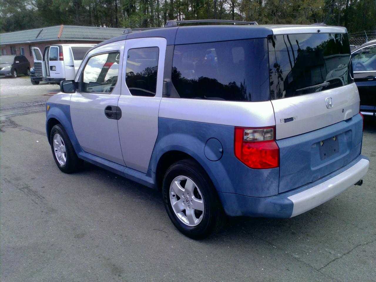 Honda Element EX 2WD 4-spd AT 2005