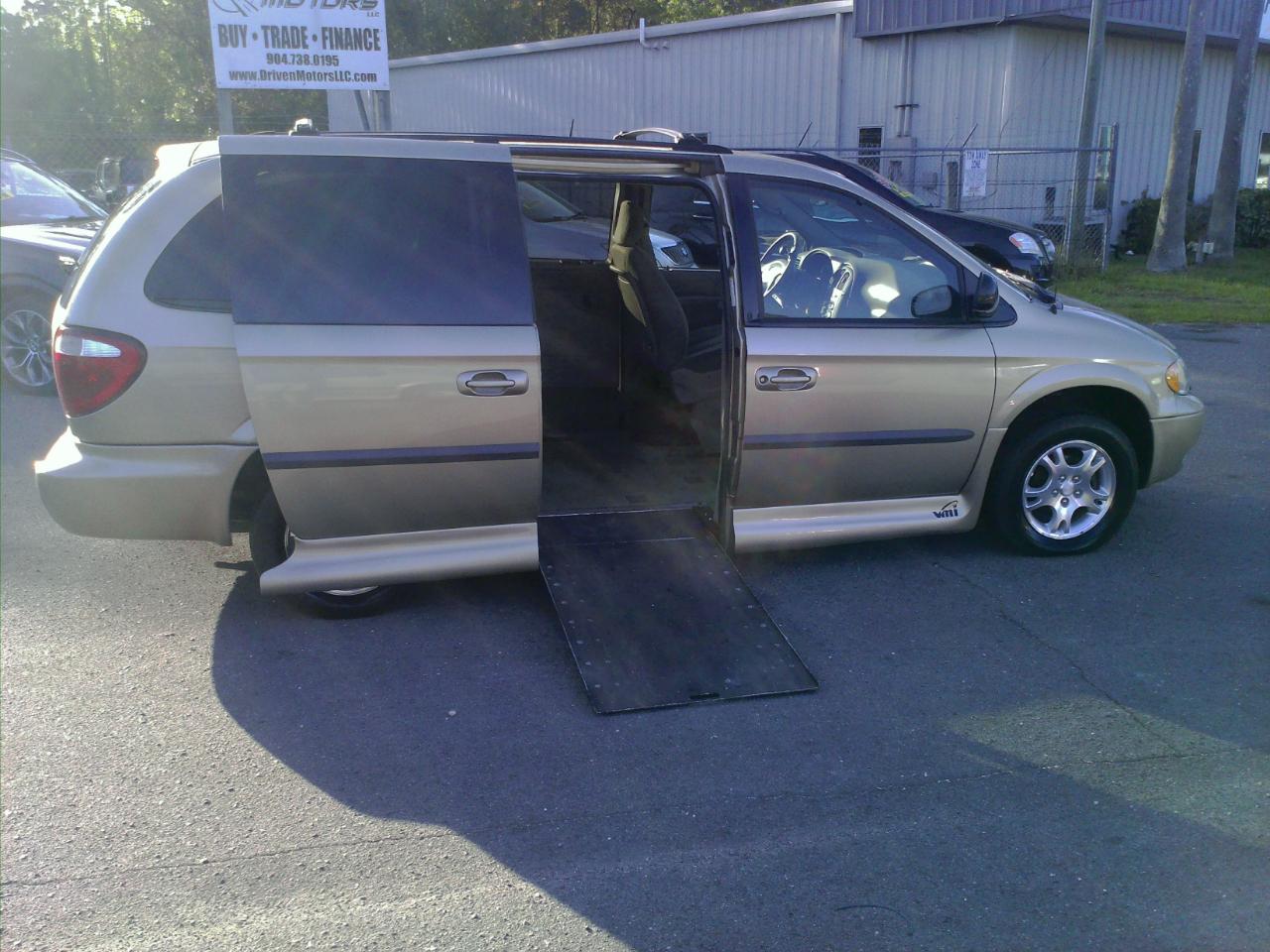 Dodge Grand Caravan EX 2002